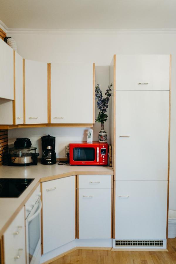 Appartement A Cozy Away From *